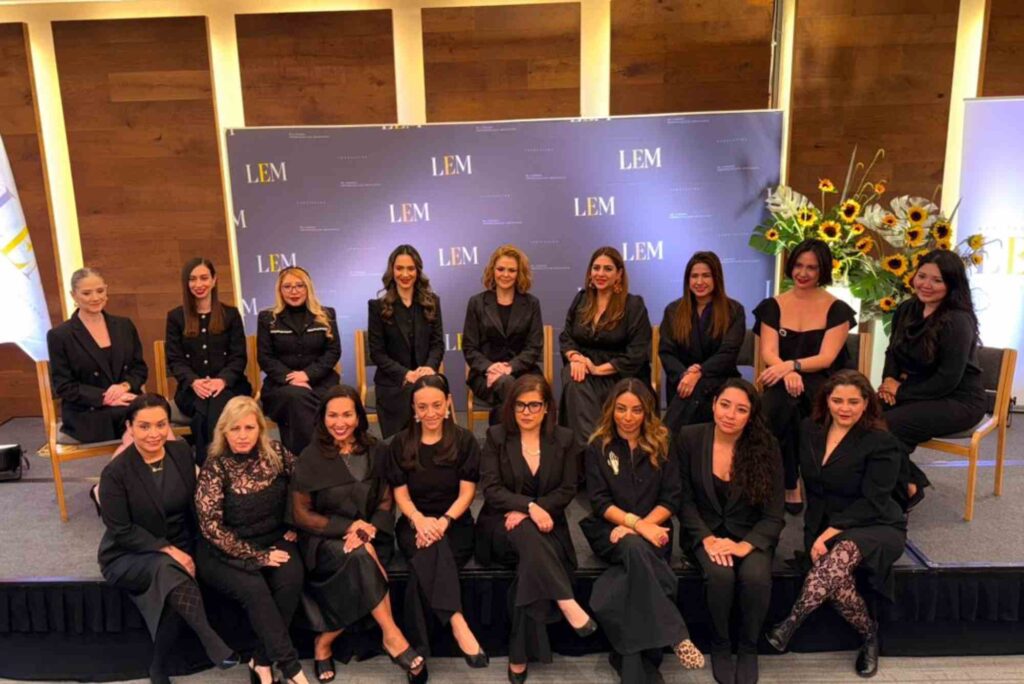 Integrantes del Comité de Líderes Empresariales Mexicanas durante la toma de protesta en la Ciudad de México.