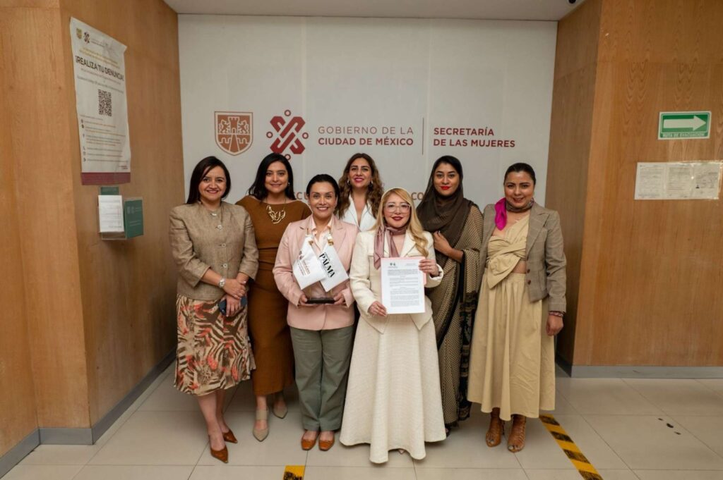 Lanzamiento de taller de emprendimiento y educación financiera en programa de autonomía económica en CDMX.